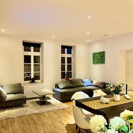 Am Schloss 2 - Bestes In *